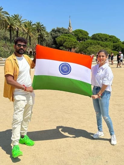 ஹனிமூனில் சுதந்திர தினத்தை கொண்டாடிய நயன்தாரா விக்னேஷ் சிவன் !