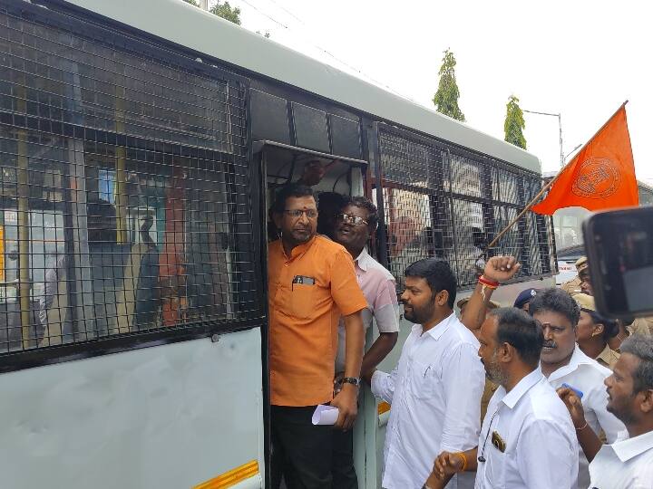 ஸ்டண்ட் மாஸ்டர் கனல் கண்ணன் கைதை கண்டித்து சேலத்தில் நடந்த ஆர்ப்பாட்டம்