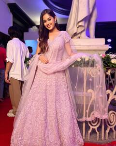 पर्पल ट्रेडिशनल आउटफिट पहन Jannat Zubair ने बटोर ली सारी लाइमलाइट, प्यारी सी स्माइल देख फैंस हुए लट्टू