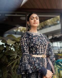 Mrunal thakur : ஸ்டைலிஷ் நடிகை மிருணாள் தாக்கூரின் லேட்டஸ்ட் போட்டோஸ்!