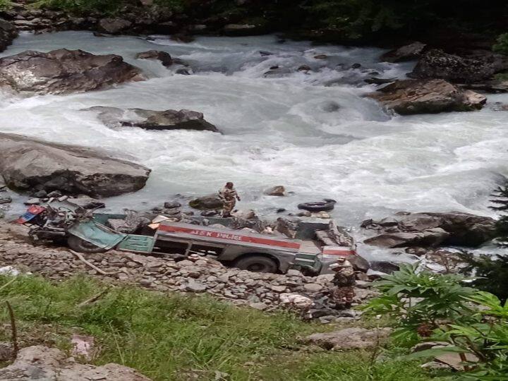 ITBP Bus Accident in Jammu Kashmir Bus Fell Down Road Side River Bed Details awaited J&K: 7 Dead, 8 Critically Injured As Bus Carrying 39 Security Personnel Falls Into Gorge In Pahalgam