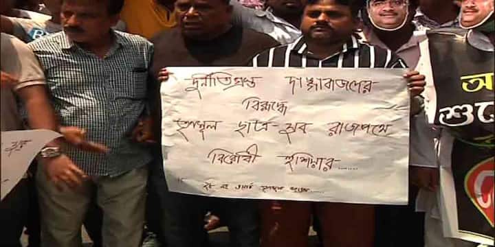 পাশাপাশি রাজ্য সরকারের তরফেও ৩৪৫টি ব্লক, ১১৯টি পুরসভা , ৬টি মিউনিসিপ্যাল কর্পোরেশন,  কলকাতা পুরসভার ১৪৪টি ওয়ার্ড,  ২৩টি জেলা সদর,  GTA  এবং IFA অনুমোদিত সমস্ত ক্লাব ও সংস্থায় ‘খেলা হবে দিবস’ পালন করা হল।