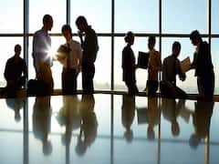 Zodiac Signs:  మీది ఏ రాశి, మీరు ఆఫీసులో సహోద్యోగులతో ఎలా ఉంటారో తెలుసా!