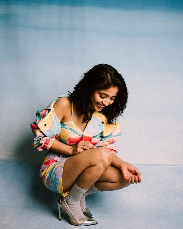 ऐसा हम नहीं कर रहे, बल्कि सोशल मीडिया पर श्वेता द्वारा शेयर की गई तस्वीरें बयां कर रही हैं.