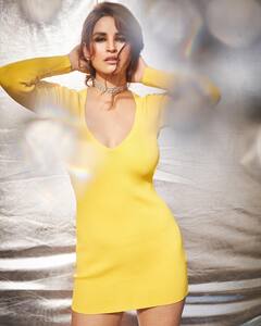 Khatron Ke Khiladi 12 से बाहर हुईं Chetna Pande ने कातिलाना पोज से इंटरनेट पर मचाई सनसनी, फोटोज देखकर हार जाएंगे दिल