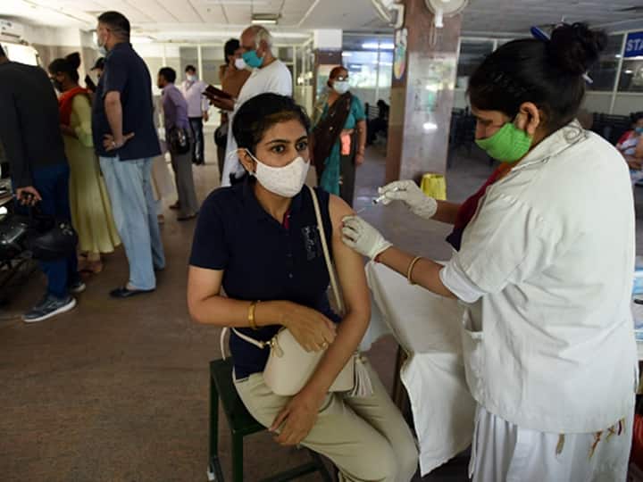 Amid Spike In Covid Cases, Delhi Sees Nearly Two-Fold Rise In Hospitalisations In A Fortnight Amid Spike In Covid Cases, Delhi Sees Nearly Two-Fold Rise In Hospitalisations In A Fortnight
