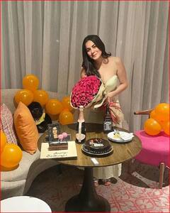 ਵਿਆਹ ਤੋਂ ਬਾਅਦ Shraddha Arya ਨੇ ਮਨਾਇਆ ਆਪਣਾ ਪਹਿਲਾ ਜਨਮ ਦਿਨ, ਪਤੀ ਨਾਲ ਕੇਕ ਕੱਟਣ ਤੋਂ ਲੈ ਕੇ ਲਿਪ ਲਾਕ ਤੱਕ ਦੀਆਂ ਤਸਵੀਰਾਂ ਹੋਈਆਂ ਵਾਇਰਲ