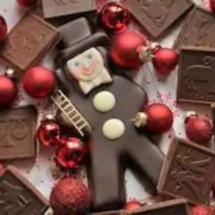 কিন্তু, চকোলেট কি শুধু স্বাদের জন্যই মানুষের পছন্দ ? নাকি, এর অন্যান্য গুণও রয়েছে ?