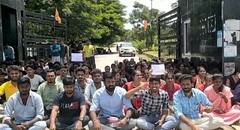 Telangana University Students' Protest: తెలంగాణ యూనివర్సిటీ లో విద్యార్థుల ఆందోళన| ABP Desam