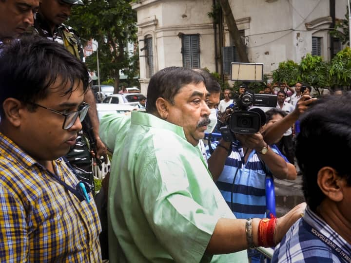 Anubrata Mondals 14 days CBI Custody to end tomorrow , TMC leader may face these questions today Anubrata Mondal : কালই ১৪ দিনের হেফাজতের মেয়াদ শেষ, আজ সিবিআই-এর কোন কোন প্রশ্নের মুখে পড়বেন অনুব্রত?