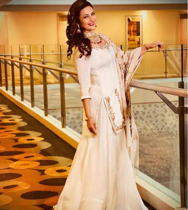 ਦਿਵਯੰਕਾ ਤ੍ਰਿਪਾਠੀ ਇਨ੍ਹੀਂ ਦਿਨੀਂ ਆਪਣੀ ਮੈਰਿਡ ਲਾਈਫ ਦਾ ਆਨੰਦ ਮਾਣ ਰਹੀ ਹੈ। ਉਹ ਆਪਣੇ ਪਤੀ ਵਿਵੇਕ ਦਹੀਆ ਨਾਲ ਛੁੱਟੀਆਂ ਮਨਾਉਂਦੀ ਨਜ਼ਰ ਆ ਰਹੀ ਹੈ।