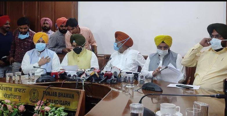 Aam Aadmi Party Government of Punjab has presented its five-month report card to the public 'ਆਪ' ਸਰਕਾਰ ਵੱਲੋਂ 5 ਮਹੀਨਿਆਂ ’ਚ ਹੀ ਵਾਅਦੇ ਪੂਰੇ ਕਰਨ ਦਾ ਦਾਅਵਾ, ਮੰਤਰੀਆਂ ਨੇ ਗਿਣਵਾਈਆਂ ਇਹ ਪ੍ਰਾਪਤੀਆਂ