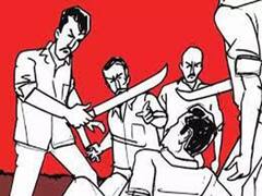 Crime : ரவுடிகளை ஜாமினில் எடுத்த தாய்மாமா! நடுரோட்டில் ஓடஓட வெட்டிய கும்பல்! சென்னையில் பயங்கரம்!