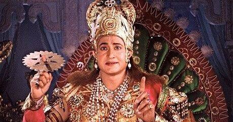 1993 માં આવેલી શ્રી કૃષ્ણ સિરીયલમાં સ્વપ્નિલ જોશીએ કિશોર વયના કૃષ્ણનો રોલ કર્યા બાદમાં સર્વદમન બેનર્જીએ યુવાન વયના કૃષ્ણનો રોલ કર્યો હતો. સર્વદમન બેનર્જીના આ રોલ માટે તેમના ખુબ વખાણ થયા હતા અને તેમને ખુબ પ્રસિદ્ધી મળી હતી.