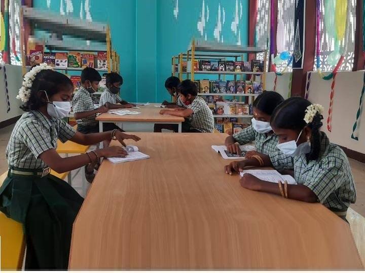 Reading in Tamil Nadu Government schools : Minister Anbil Mahesh Poyyamozhi started பாடப்புத்தகம் மட்டுமே போதாது! நூலகத்திலும் இனி பள்ளி மாணவர்கள் - அமைச்சர் தொடங்கிய புதிய திட்டம்!