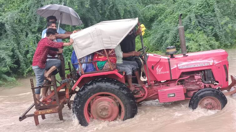 Gikarat Rain Ahmedabad last village Kachrol disconnected from city, Banaskantha some roads closed due to heavy rain Gujarat Rain : અમદાવાદ જિલ્લાનું આ છેવાડાનું ગામ બન્યું સંપર્ક વિહોણું, બનાસકાંઠામાં પણ કેટલાક રસ્તા વાહન વ્યવહાર માટે બંધ