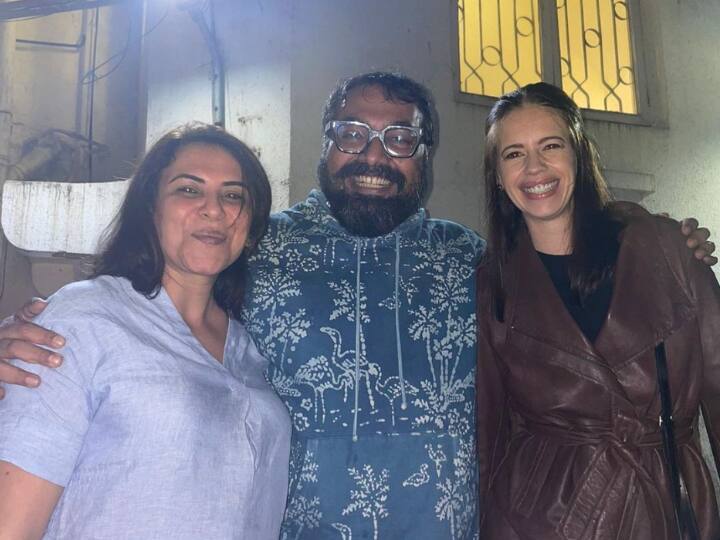 Anurag Kashyap Poses With Ex-Wives Aarti Bajaj And Kalki Koechlin, Calls Them ‘Two pillars’ Anurag Kashyap Poses With Ex-Wives Aarti Bajaj And Kalki Koechlin, Calls Them ‘Two pillars’ Anurag Kashyap Poses With Ex-Wives Aarti Bajaj And Kalki Koechlin, Calls Them ‘Two pillars’