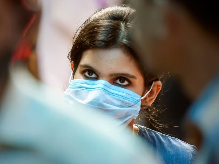 Delhi Swine Flu Cases Increasing Experts have warned and appealed to people For mask Delhi Swine Flu: दिल्ली में स्वाइन फ्लू के मामले बढ़ने की चेतावनी, एक्सपर्ट्स की अपील- मास्क लगाएं