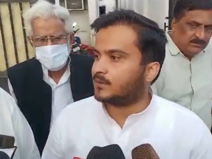 Rampur Uttar Pradesh After case registered against Azam Khan SP MLA Abdullah Azam met SP ANN Rampur News: आजम खान पर केस दर्ज होने को लेकर SP से मिले बेटे अब्दुल्ला आजम, लगाया ये आरोप