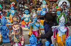 Krishna Janmashtami 2022: কোথাও শেষ মুহূর্তের তুলির টান, কোথাও শুরু উৎসব, দেশের নানা প্রান্তে শুরু জন্মাষ্টমীর প্রস্তুতি