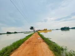 Odisha Flood: ओडिशा के 10 जिलों में बाढ़ से से मुसीबत, हीराकुंड के खोले गए 40 गेट, तस्वीरों में देखें