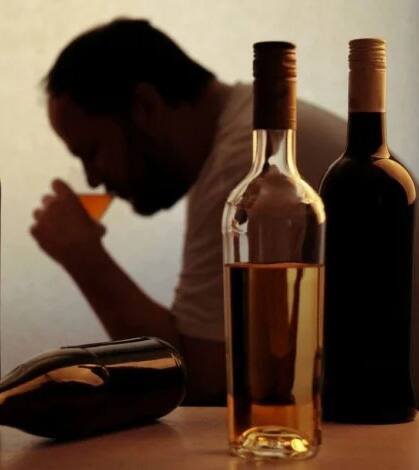 ਆਯੁਰਵੈਦਿਕ ਗ੍ਰੰਥ ‘ਚਰਕਸੰਹਿਤਾ’ ਵਿੱਚ ਚਕੋਤਰੇ ਨੂੰ ਬਹੁਤ ਲਾਭਕਾਰੀ ਦੱਸਿਆ ਗਿਆ ਹੈ। ਕਿਹਾ ਗਿਆ ਹੈ ਕਿ ਜੇਕਰ ਕੋਈ ਵਿਅਕਤੀ ਜ਼ਿਆਦਾ ਸ਼ਰਾਬ ਪੀਂਦਾ ਹੈ ਤਾਂ ਚਕੋਤਰੇ ਖਾਣ ਨਾਲ ਉਸ ਦਾ ਨਸ਼ਾ ਦੂਰ ਹੋ ਜਾਂਦਾ ਹੈ।