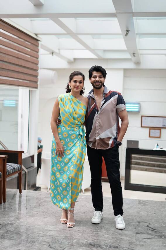 তিলোত্তমায় তাপসী পান্নু