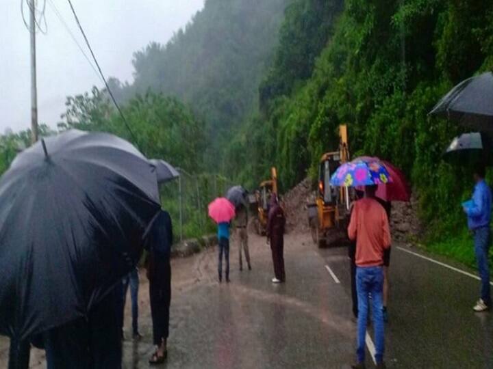 Uttarakhand Weather Update 18 August 2022 IMD Yellow Alert for Heavy Rain and Landslide in Dehradun Nainital Champawat bageshwar Pauri Uttarakhand Weather Update: उत्तराखंड में 20 अगस्त तक भारी बारिश और भूस्खलन की आशंका, येलो अलर्ट हुआ जारी