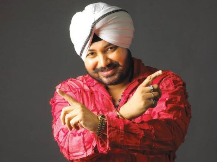 daler mehndi Birthday ran away from his home at the age of 11 to learn singing from rahat ali khan Daler Mehndi Birthday: बचपन से ही दलेर मेहंदी को था सिंगिंग का जुनून, 11 साल की उम्र में ही घर से भाग निकले