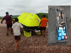 PHOTO : रायगडमध्ये एके-47सह संशयास्पद बोट आढळली; मुंबईत नाकाबंदी, राज्यभरात अलर्ट