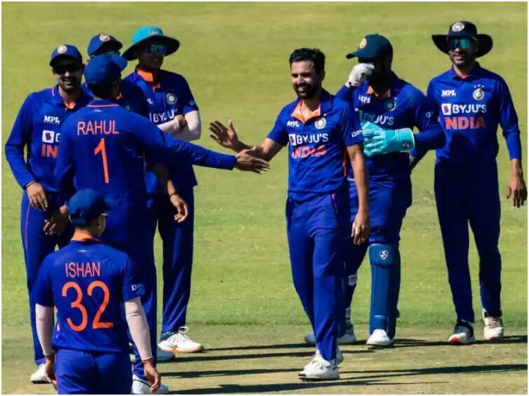 Deepak Chahar Was Nervous Before India vs Zimbabwe 1st ODI say after india won with 10 wickets IND vs ZIM : सामनावीर दीपक चाहर सामन्यापूर्वी होता नर्व्हस, स्वत:च केला खुलासा, म्हणाला...
