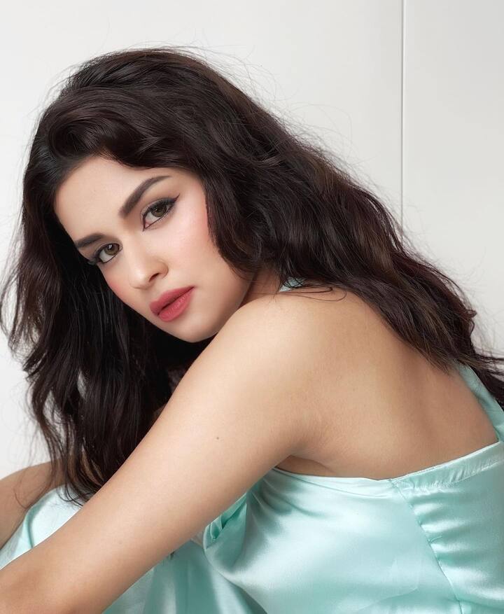 अवनीत तिच्या चाहत्यांशी कनेक्ट राहण्यासाठी सोशल मीडियावर खूप सक्रिय आहे. जवळपास दररोज लोकांना त्याचे नवीन रूप पाहायला मिळते.(फोटो सौजन्य : avneetkaur_13/इंस्टाग्राम)