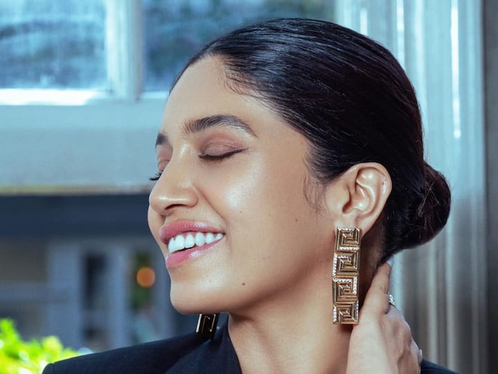 Bhumi Pednekar Photos : ભૂમિના ચાહકો તેની એક ઝલક જોવા આતુર છે.