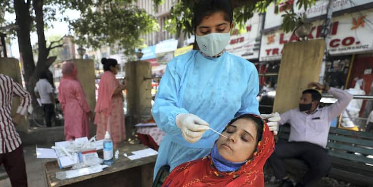 India reported 12, 608 new coronavirus cases in the last 24 hours, India Corona Update: দেশে ঊর্ধ্বমুখী করোনা সংক্রমণ, ফের বাড়ল মৃতের সংখ্যা