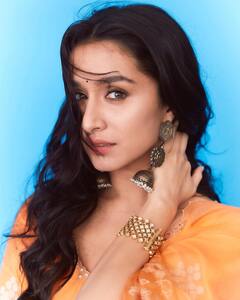 Shraddha Kapoor Pics: ट्रेडिशनल लुक में श्रद्धा कपूर ने लूटी महफिल, तस्वीरें देख फैन्स बोले- 'कुड़ी कमाल है'