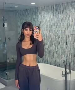 Pics: અમેરિકામાં દોસ્તો સાથે આ અંદાજમાં વેકેશન એન્જૉય કરી રહી છે શ્રીદેવીની લાડકી ખુશી કપૂર, જુઓ........