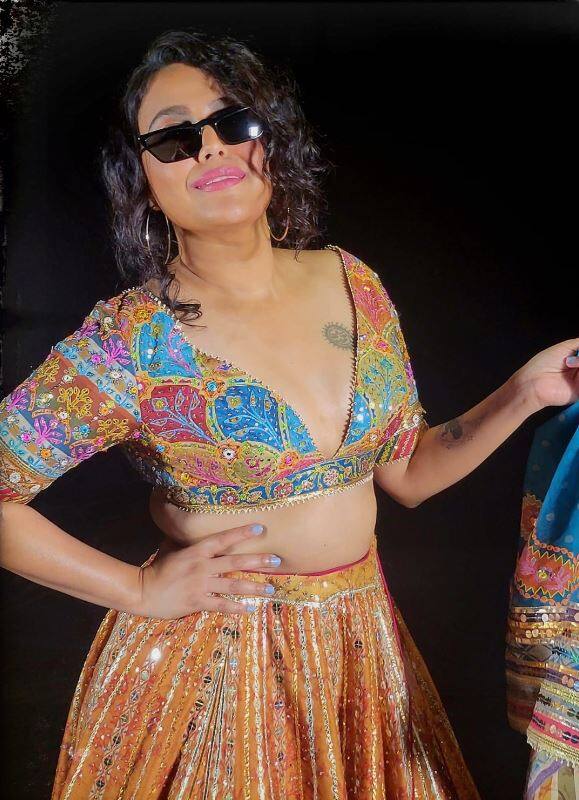तिचे फेसबुक, ट्वीटर, इन्स्टाग्रामवर लाखो फॉलोअर्स आहेत. (photo: reallyswara/ig)