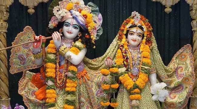 ਰਾਸ ਲੀਲਾ ਦੀ ਪਰੰਪਰਾ ਵਿਸ਼ੇਸ਼ ਤੌਰ 'ਤੇ ਮਥੁਰਾ ਖੇਤਰ ਵਿੱਚ, ਭਾਰਤ ਦੇ ਉੱਤਰ-ਪੂਰਬੀ ਰਾਜਾਂ ਜਿਵੇਂ ਕਿ ਮਨੀਪੁਰ ਅਤੇ ਅਸਾਮ, ਅਤੇ ਰਾਜਸਥਾਨ ਅਤੇ ਗੁਜਰਾਤ ਦੇ ਕੁਝ ਹਿੱਸਿਆਂ ਵਿੱਚ ਪ੍ਰਸਿੱਧ ਹੈ।