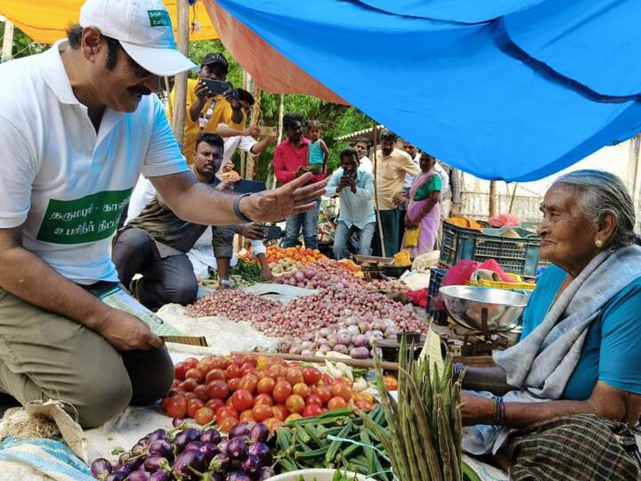 காவிரி உபரிநீர் திட்டத்தை செயல்படுத்த வலியுறுத்தி பாமக தலைவர் அன்புமணி ராமதாஸ் போராட்டத்தின் புகைப்படங்கள் வெளியாகியுள்ளது.