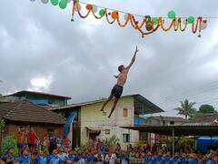 Dahi Handi : अलिबागमधील 'विहीरी'तील दहीहंडी पाहिलीत?