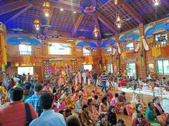 Pune Iskon Temple: पुण्यातील इस्कॉन मंदिरात जल्लोषात पार पडली कृष्ण जन्माष्ठमी, पहा फोटो...