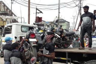 Nashik News : 'नो पार्किंग'मध्ये नसताना वाहन उचललंय, मग इथं संपर्क करा, नाशिक ग्राहक मंचचा मदत कक्ष 