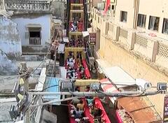 Janmashtami 2022 : દ્વારકાધીશના દર્શન માટે વહેલી સવારથી લાગી લાંબી લાઇન, ગોમતીઘાટમાં કર્યું સ્નાન