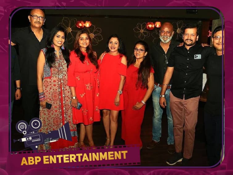 popular 90s Tamil TV stars come together for a nostalgic reunion போஸ் வெங்கட் முதல் நீலிமா ராணி வரை... ரீ-யூனியனுக்காக ஒன்றிணைந்த 90ஸ் சீரியல் பிரபலங்கள்