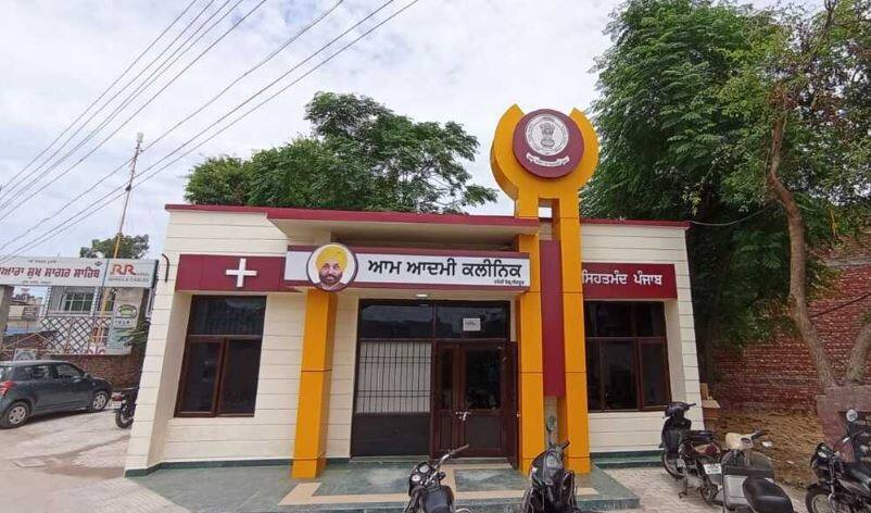 Aam Aadmi Clinics Not even facilities to conduct preliminary tests , boards also brought With people's money : Punjab Congress ਲੋਕਾਂ ਦੇ ਪੈਸਿਆਂ ਨਾਲ ਪੂਰੇ ਪੰਜਾਬ 'ਚ ਵੱਡੇ-ਵੱਡੇ ਬੋਰਡ ਵੀ ਲਵਾਏ ਪਰ ਆਮ ਆਦਮੀ ਮਹੱਲਾ ਕਲੀਨਿਕਾਂ 'ਚ ਮੁੱਢਲੇ ਟੈਸਟ ਕਰਵਾਉਣ ਦੀਆਂ ਸੁਵਿਧਾਵਾਂ ਵੀ ਨਹੀਂ : ਕਾਂਗਰਸ ਦਾ ਹਮਲਾ