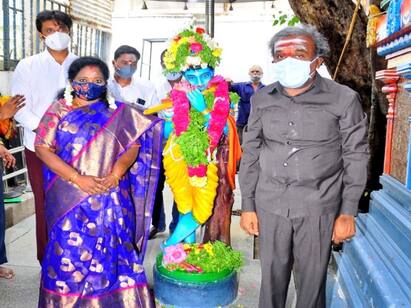 telangana governor tamilisai soundarrajan wish krishna jayanthi Governor Tamilisai Wish : மூன்று மொழிகளில்..! மக்களுக்கு கிருஷ்ண ஜெயந்தி வாழ்த்து கூறிய தமிழிசை சவுந்திரராஜன்..!