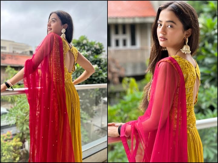 ट्रेडिशनल ड्रेस में Helly Shah ने बिखेरी खूबसूरती, बैक फ्लॉन्ट करते हुए दिए कातिलाना पोज ट्रेडिशनल ड्रेस में Helly Shah ने बिखेरी खूबसूरती, बैक फ्लॉन्ट करते हुए दिए कातिलाना पोज