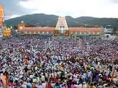 మంత్రులు, అనుచరులతో నిండిపోతున్న ఏడుకొండలు -  సామాన్య భక్తులంటే అలుసా ?