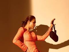 वयाच्या 48 व्या वर्षी शॉर्ट ड्रेसमध्ये मलायका अरोराचा हॉट अवतार; पाहा फोटो!