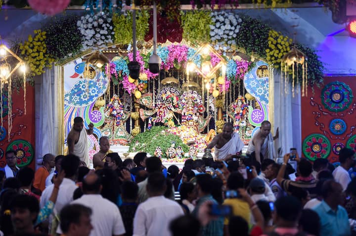 Janamashtami 2022 celebrations photos full swing India Dwarkadhish ...